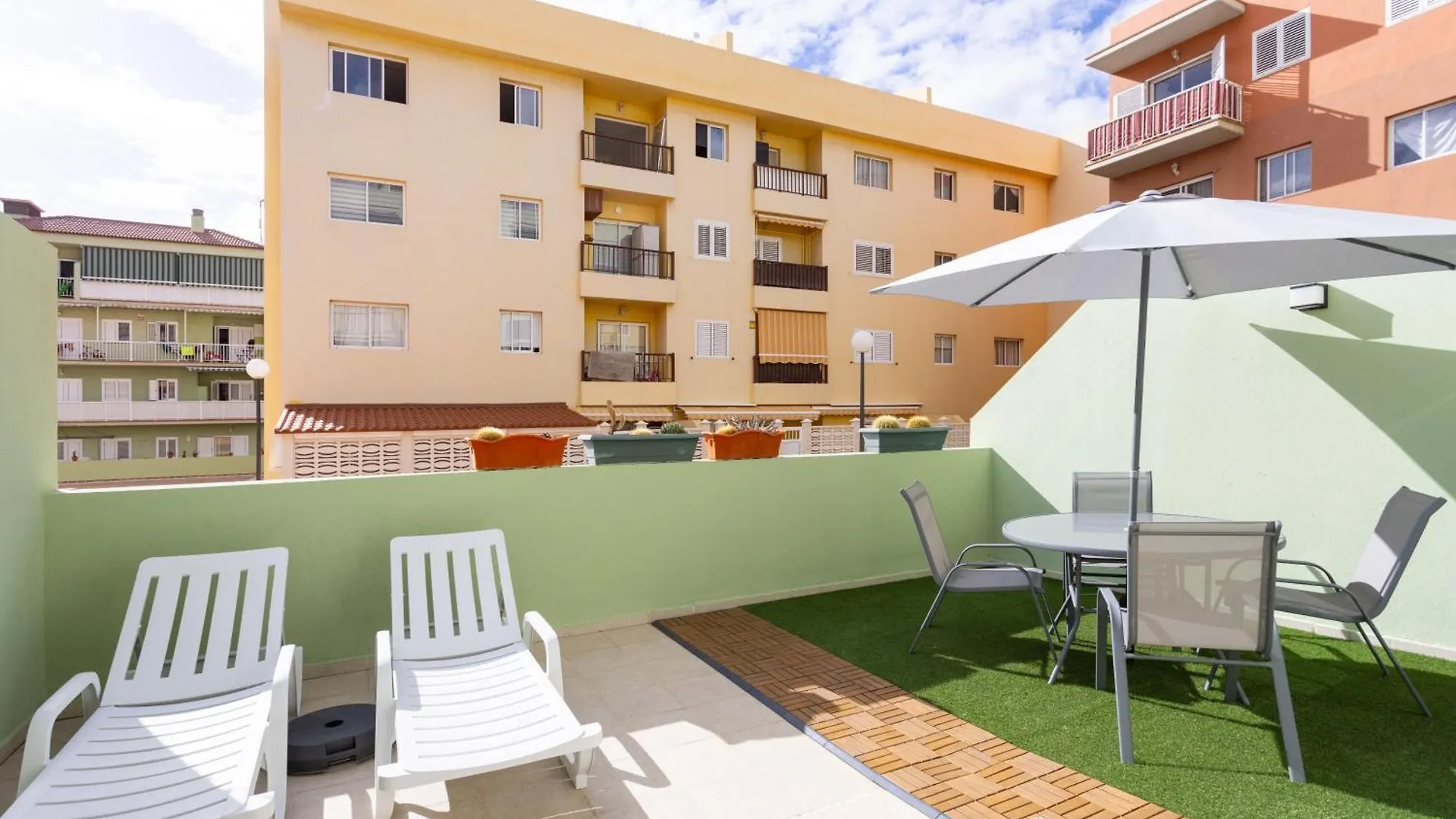Home2Book Stunning Apt Terrace & Pool Caletillas Candelaria Apartmán
